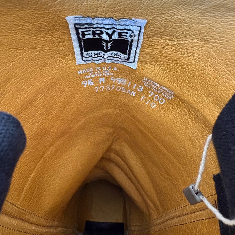 FRYE πΊπΈ Campus Longhorn Stitch Boots In Banana - Picture 13 of 16